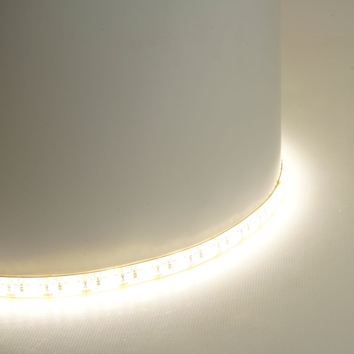 фото светодиодная лента feron ls626 17w/m 180led/m 2835smd 4000к 5m 51639 | 220svet.ru
