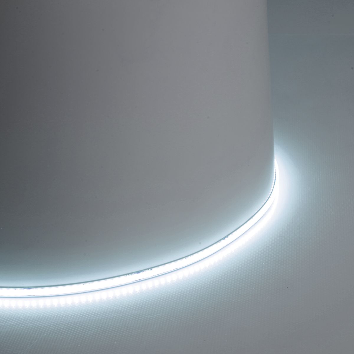 фото светодиодная лента feron ls532 10w/m 320led/m 2110smd 6500k 5m 51846 | 220svet.ru